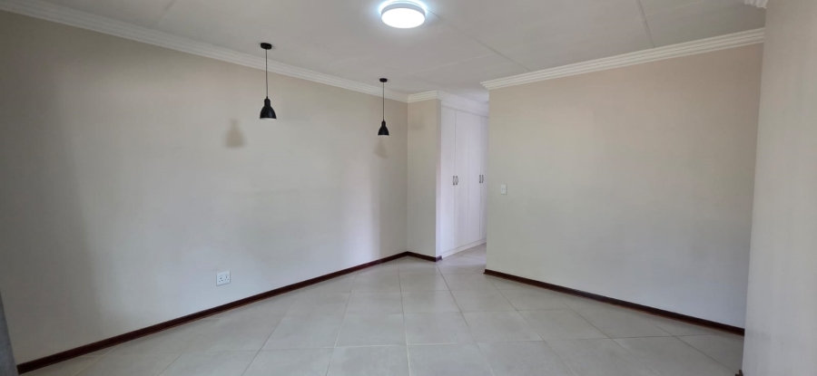 To Let 3 Bedroom Property for Rent in Melodie North West